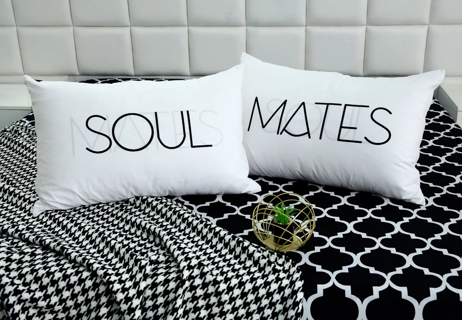 5 PCs Fitted Bed Sheet With Text Pillows-Couple Set CS06