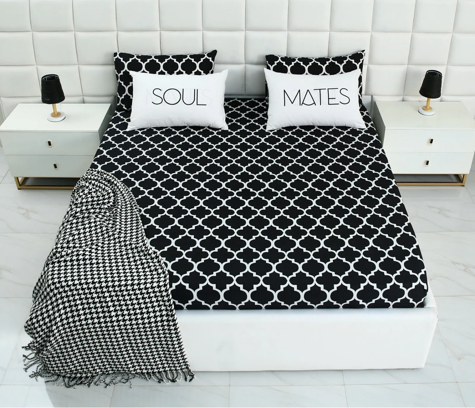 5 PCs Fitted Bed Sheet With Text Pillows-Couple Set CS06