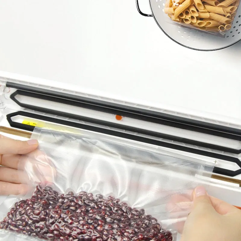 Food Vacuum Sealer Packaging Machine With 15Pcs Bags