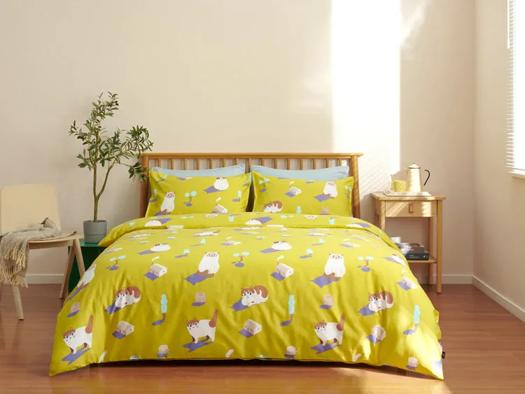 Kitty Village Bedding Set