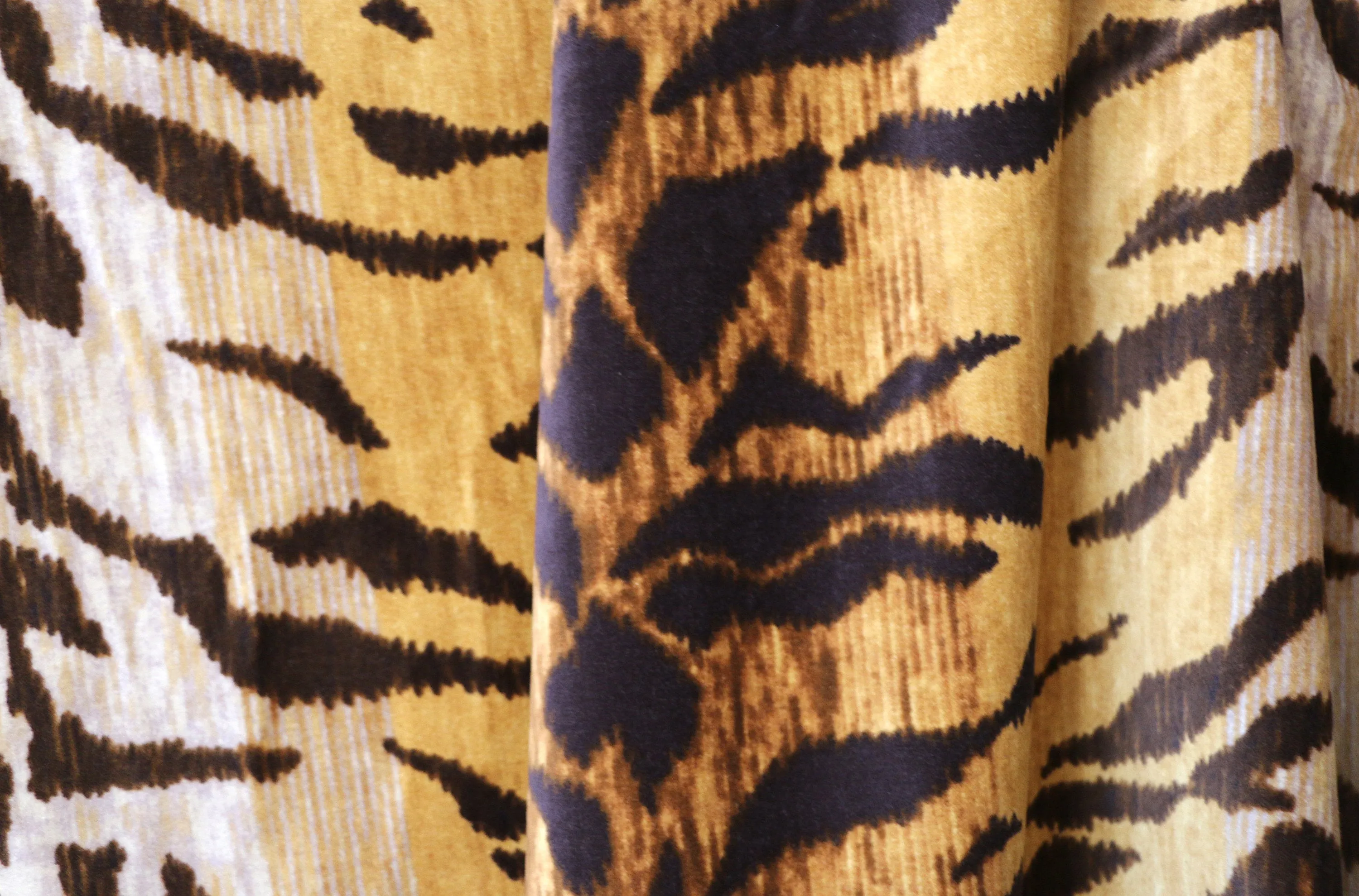 Ombré Tiger Velvet Upholstery Fabric by the yard / Gold Orange Velvet Home Fabric / High End Upholstery Velvet / Vintage Cotton Velvet