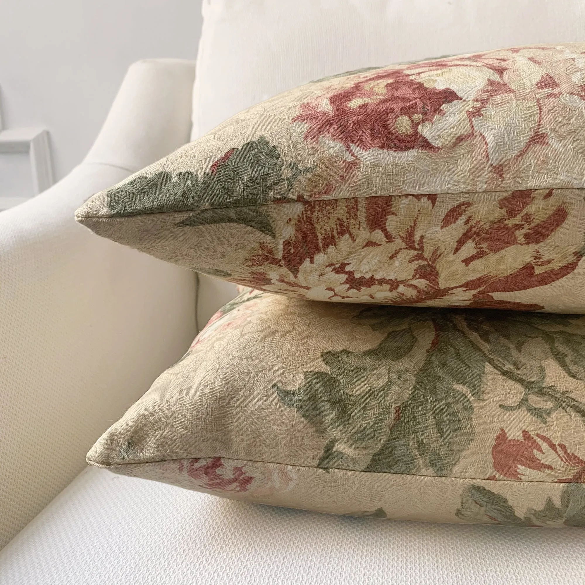 Rosy Romantic Garden Lumbar Pillow Cover 15x26