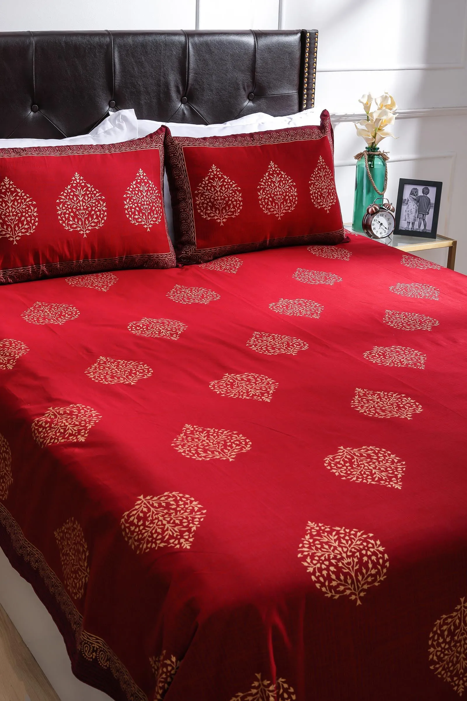 Utsav Paan Cotton Bedsheet