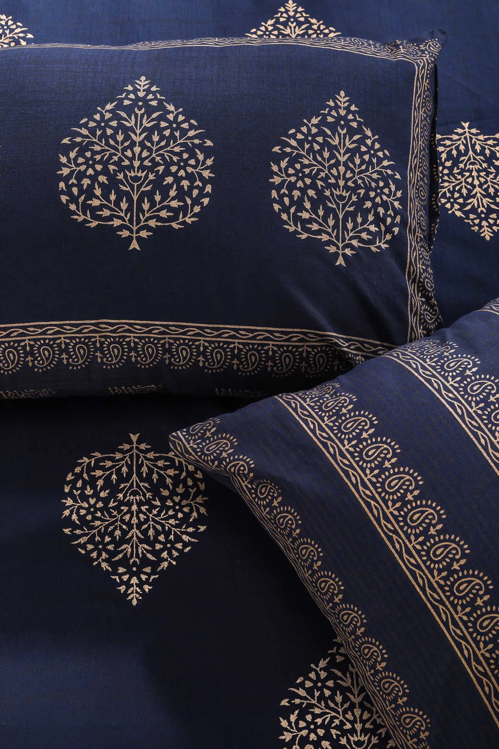 Utsav Paan Cotton Bedsheet