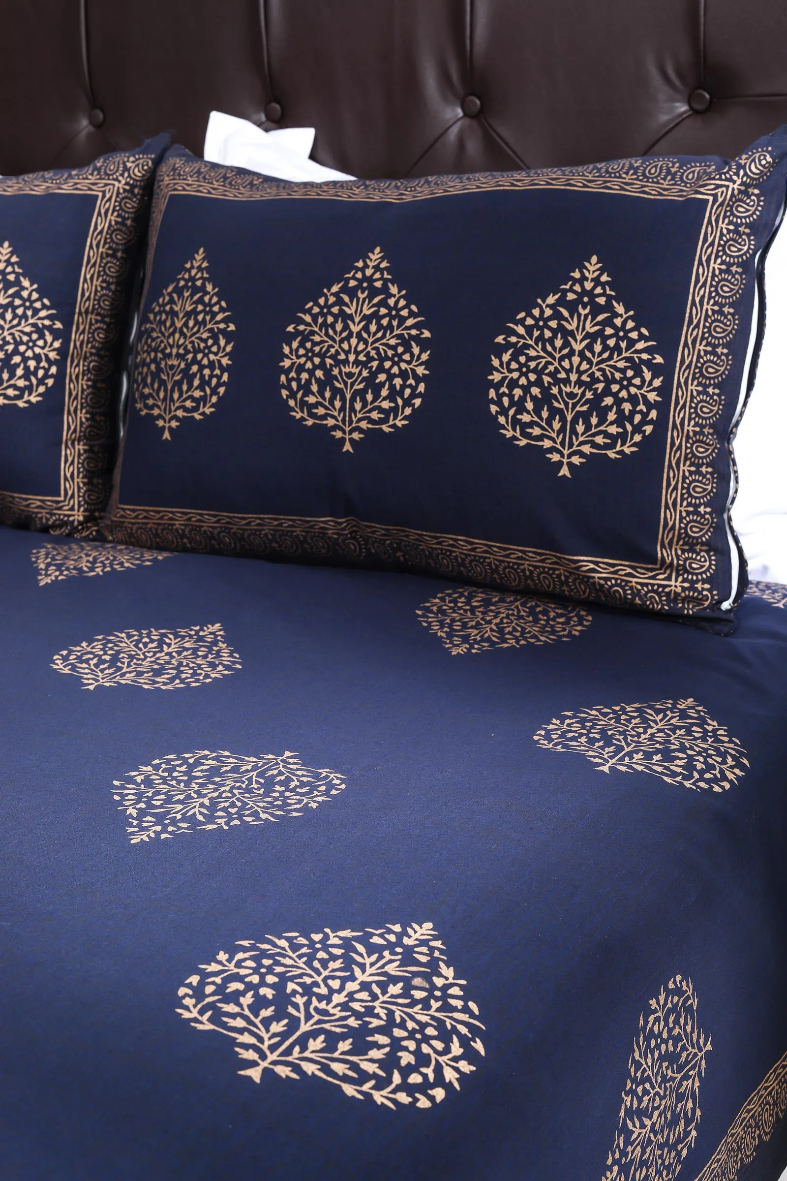 Utsav Paan Cotton Bedsheet