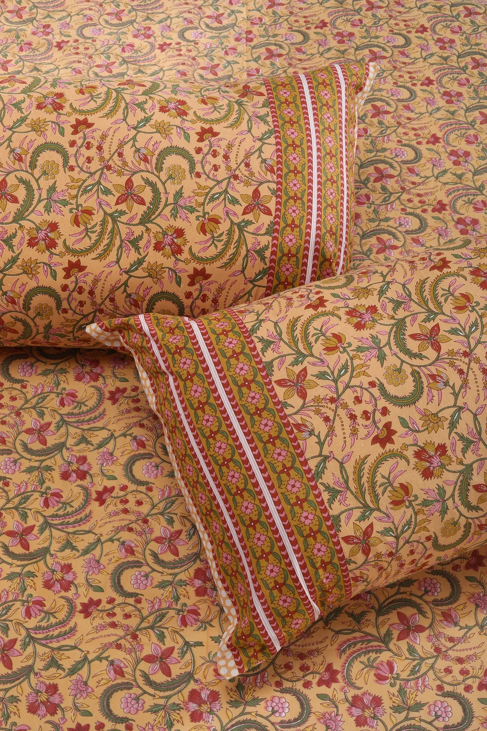 Vandevi Flower Jhaal Cotton Bedsheet