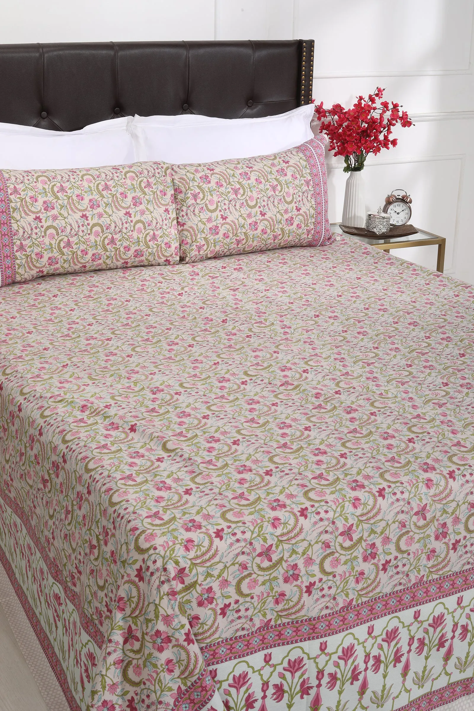 Vandevi Flower Jhaal Cotton Bedsheet