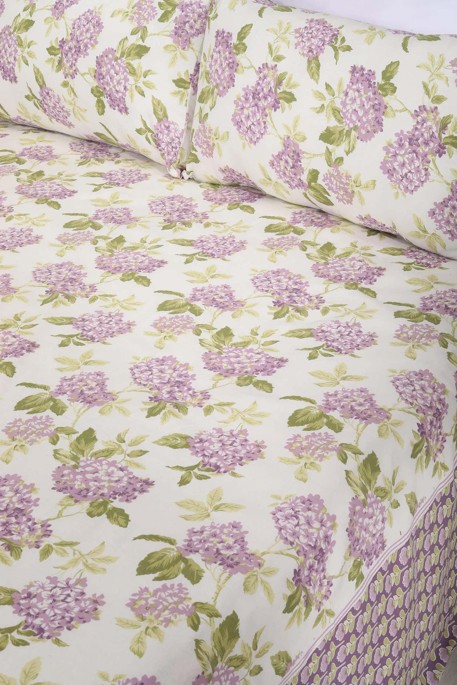 Victorian Bloom Cotton Bedsheet