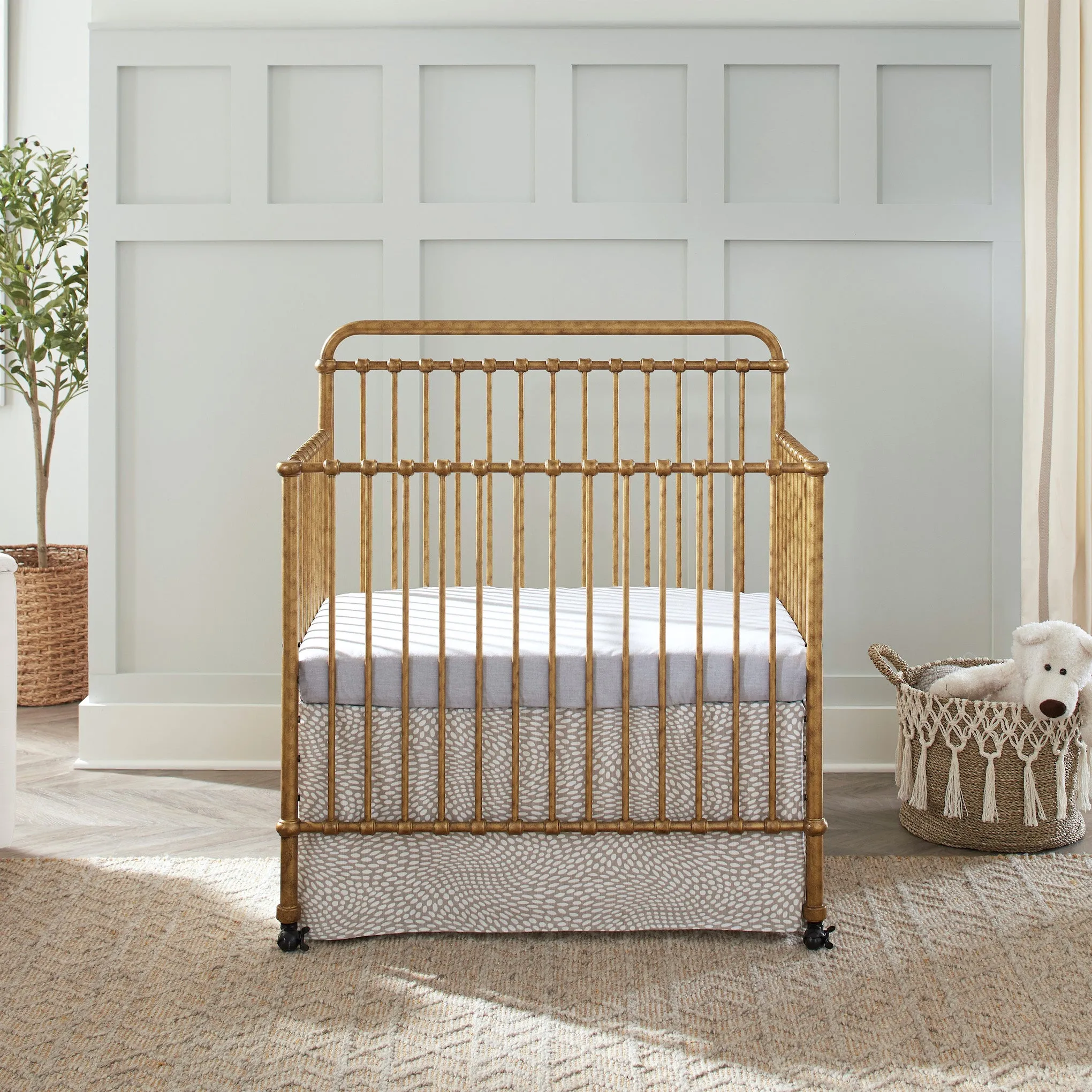 Winston 4-in-1 Convertible Mini Crib - Vintage Gold